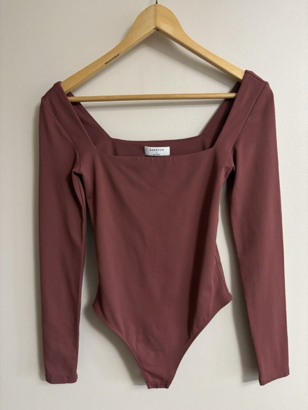 Babaton Original Contour Squareneck Long‎ Sleeve Bodysuit Spiced Burgundy Small